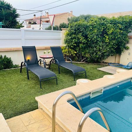 Вилла Beautiful Independent House Льюкмайор Экстерьер фото