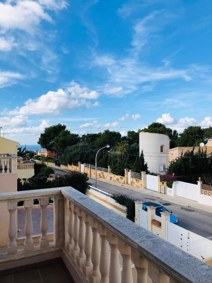 Вилла Beautiful Independent House Льюкмайор Экстерьер фото
